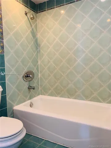 $290,000 | 1325 West 68th Street, Unit 514, Hialeah, FL 33014