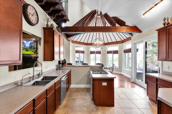 $589,500 | 8925 East Teal Lane, Wilmington, IL 60481