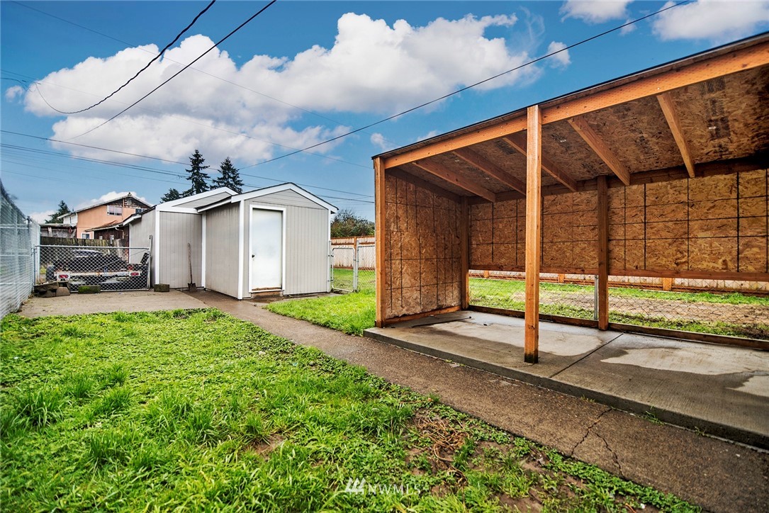 324 Douglas Street Longview, WA 98632 - Photo 17 of 19 Gallery Image 17