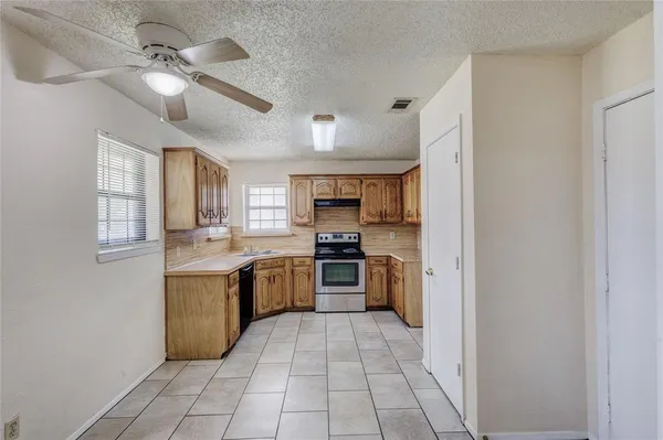 $250,000 | 420 Roosevelt Avenue, Terrell, TX 75160