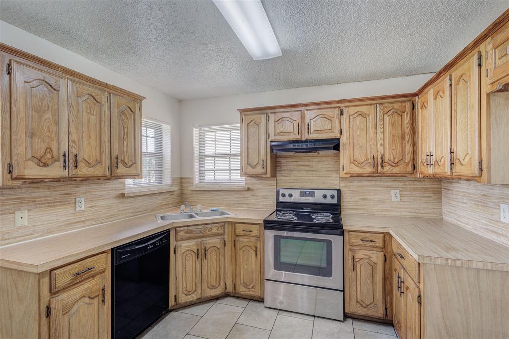 420 Roosevelt Avenue Terrell, TX 75160 - Photo 10 of 25