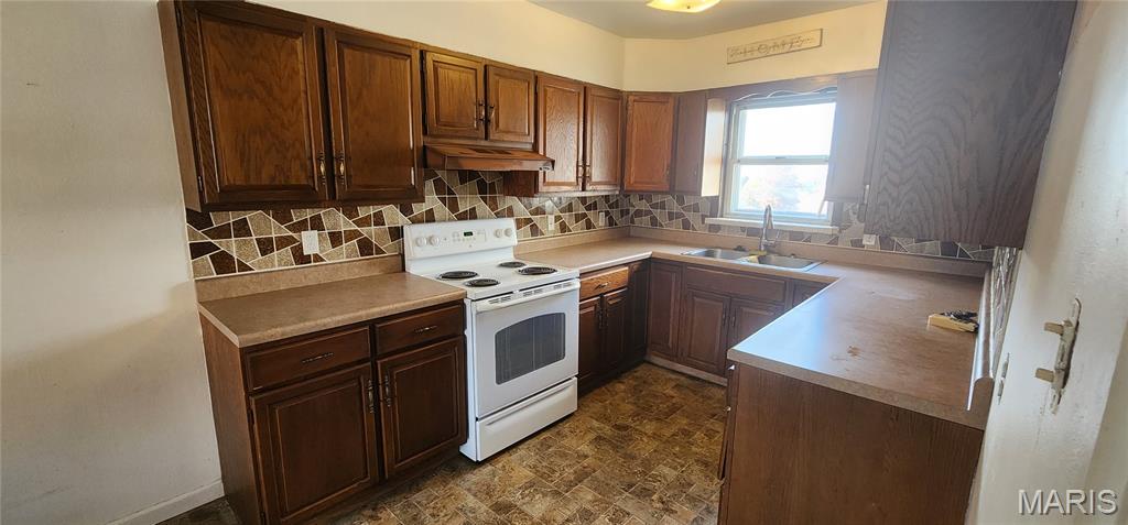 925 Swanwick Street Chester, IL 62233 - Photo 6 of 26