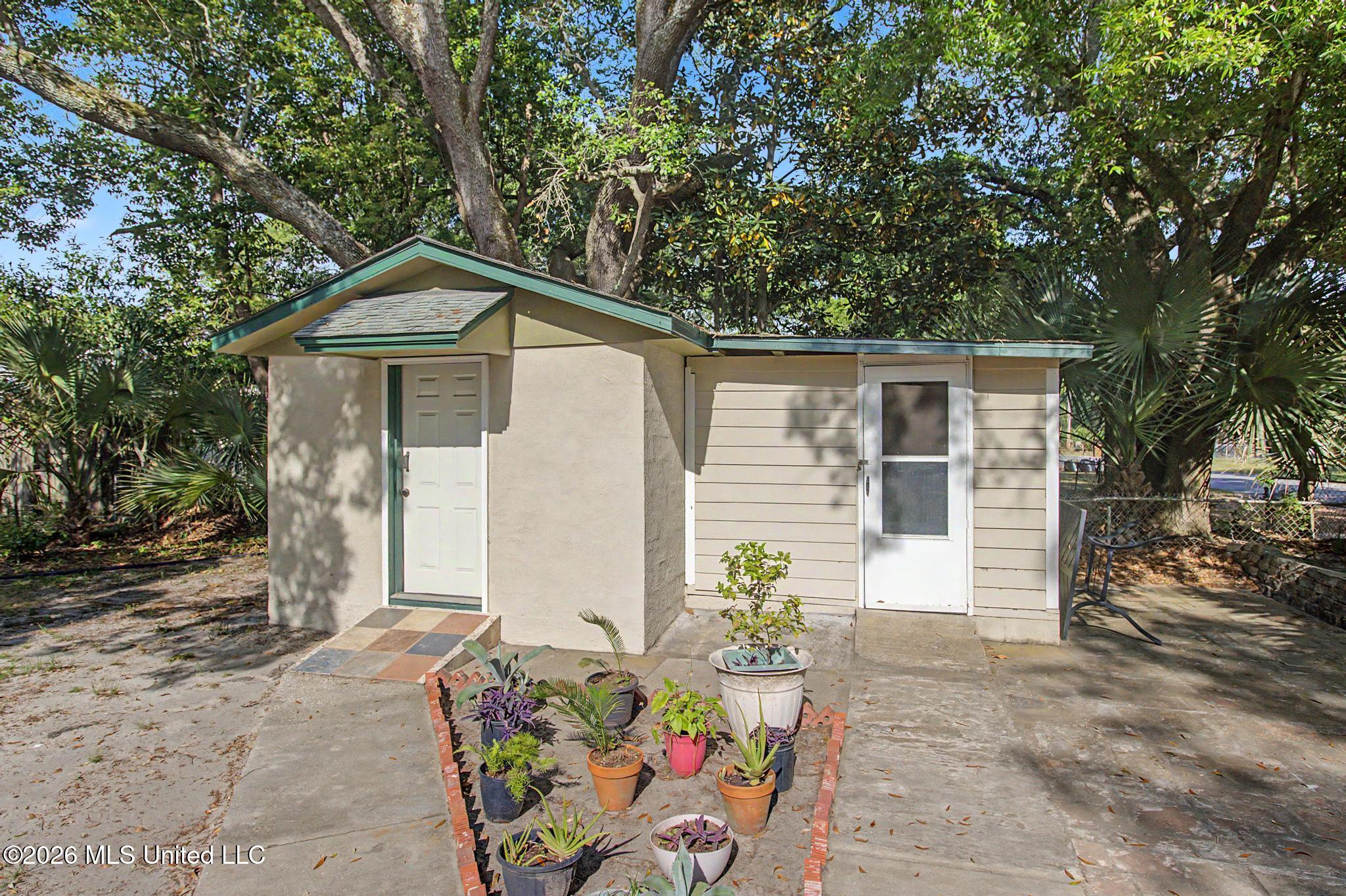 166 Violet Street Biloxi, MS 39531 - Photo 18 of 27 IMG_7793