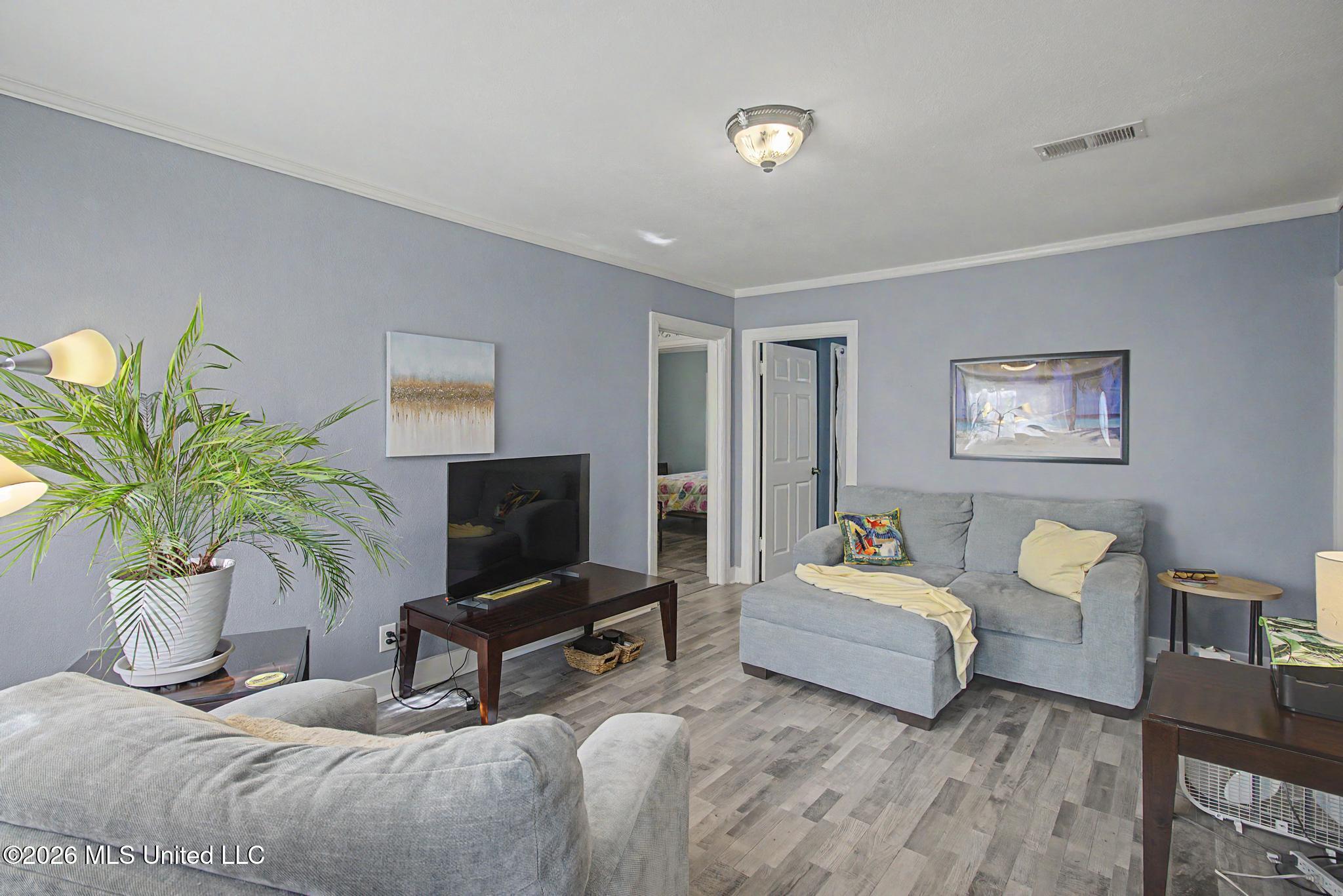 166 Violet Street Biloxi, MS 39531 - Photo 5 of 27 IMG_7740