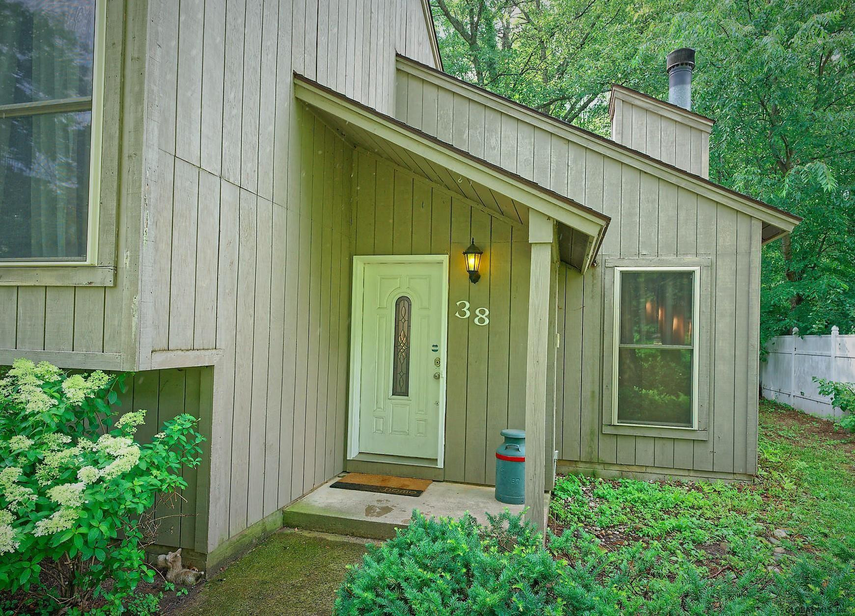 38 Thimbleberry Road Malta, NY 12020 - Photo 2 of 14 Photo 2