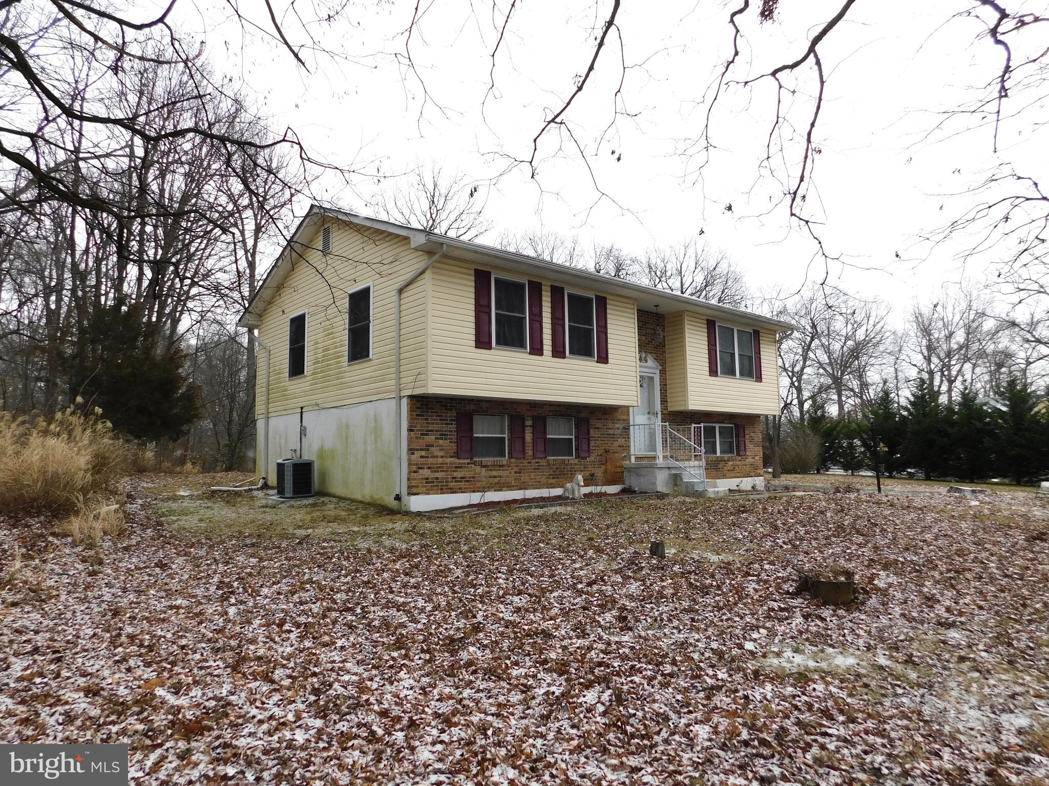 8012 Bradshaw Road Kingsville, MD 21087 - Photo 1 of 20 Front and Side View