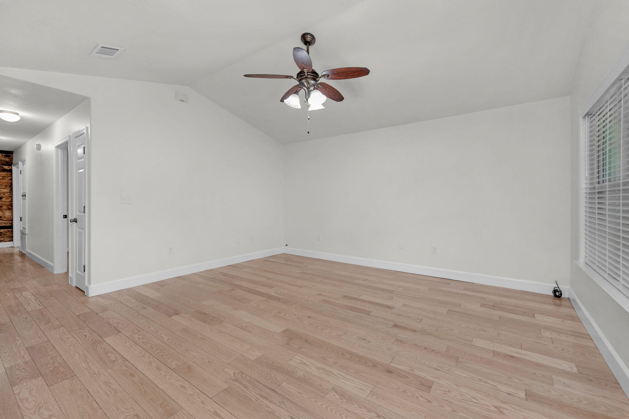 6362 Old River Road Baker, FL 32531 - Photo 6 of 23 Living Room