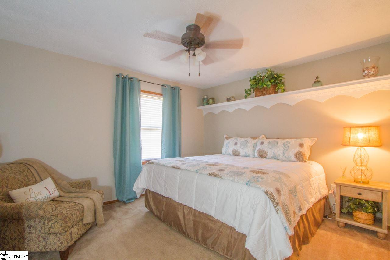 520 Moore Road Piedmont, SC 29673 - Photo 22 of 36