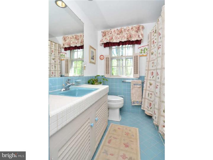 853 Goshen Road Newtown Square, PA 19073 - Photo 25 of 25 Bathroom
