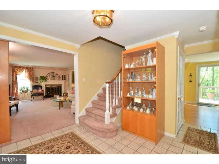 853 Goshen Road Newtown Square, PA 19073 - Photo 6 of 25 Foyer