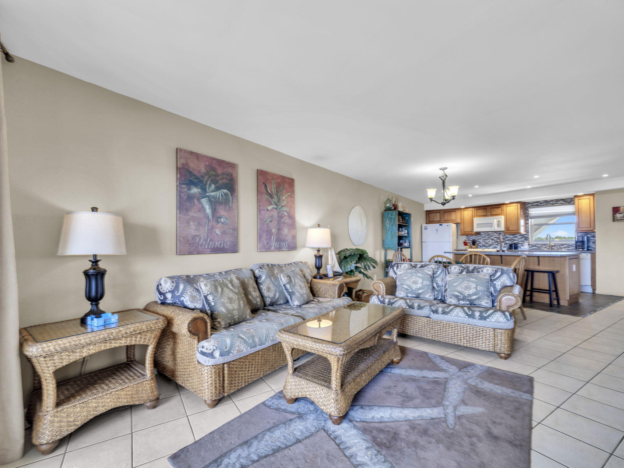 909 Santa Rosa Boulevard, Unit 165 Fort Walton Beach, FL 32548 - Photo 13 of 25 a living room with furniture and a couch