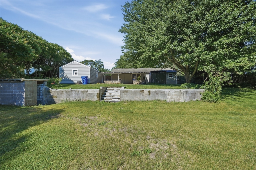 251 Shady Brook Lane Springfield, MA 01118 - Photo 29 of 32