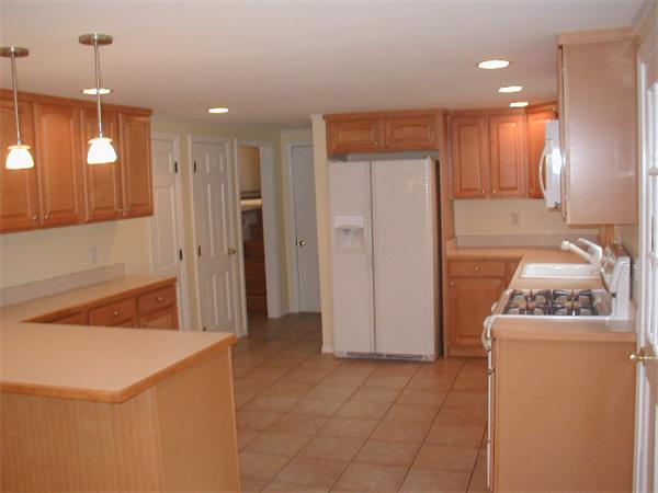 18 Sylvester Road Scituate, MA 02066 - Photo 8 of 15 Gallery Image 8