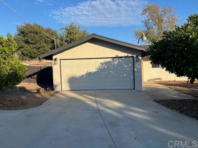 $765,000 | 3032 Laurashawn Lane, Escondido, CA 92026