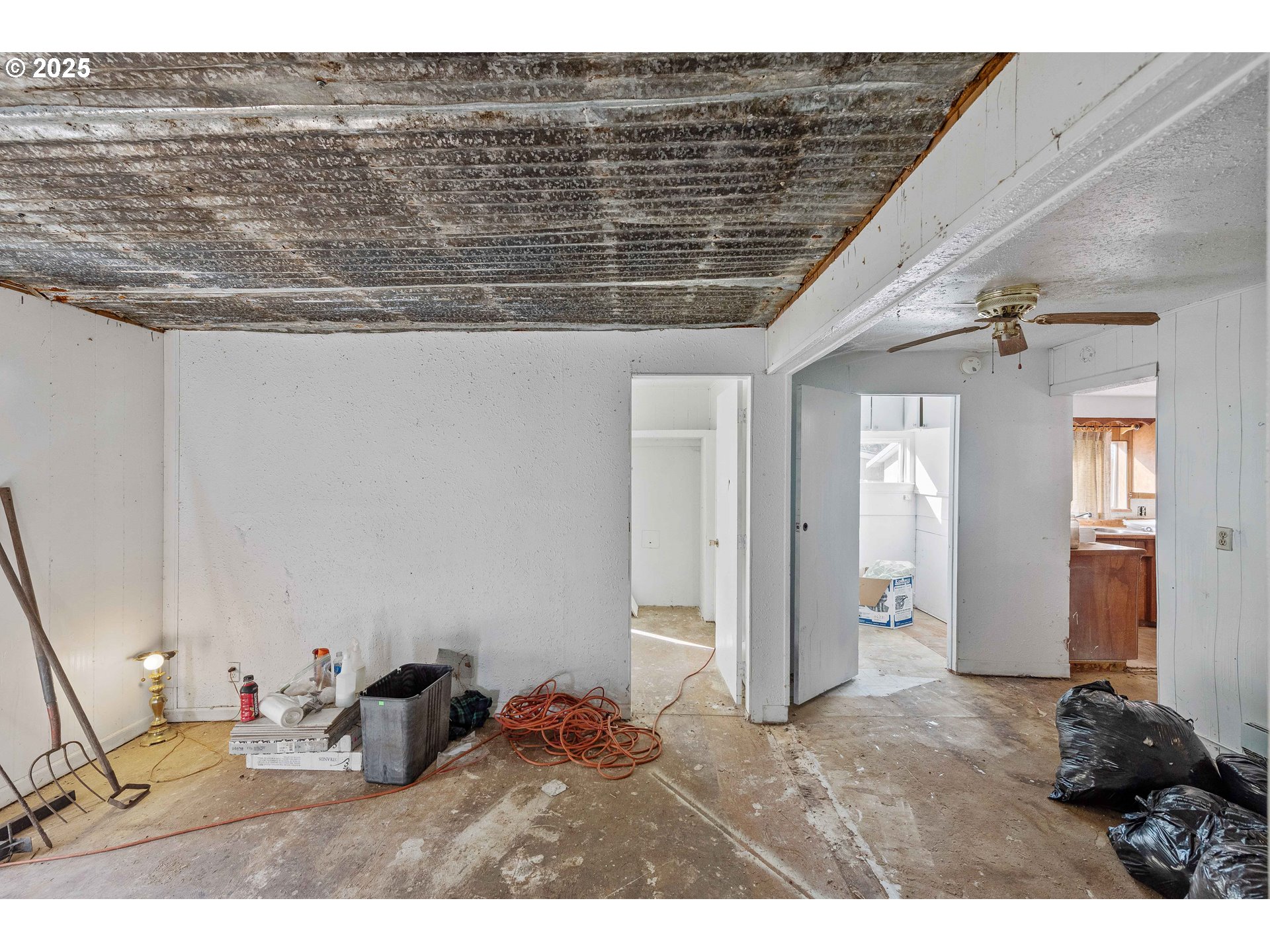 64368 Welch Road Coos Bay, OR 97420 - Photo 9 of 48