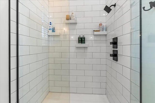 $1,099,000 | 835 Edgewater Way, Jasper, TN 37347