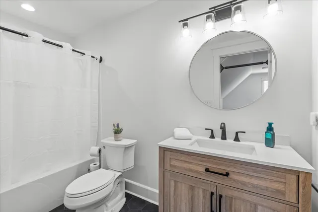 $1,099,000 | 835 Edgewater Way, Jasper, TN 37347