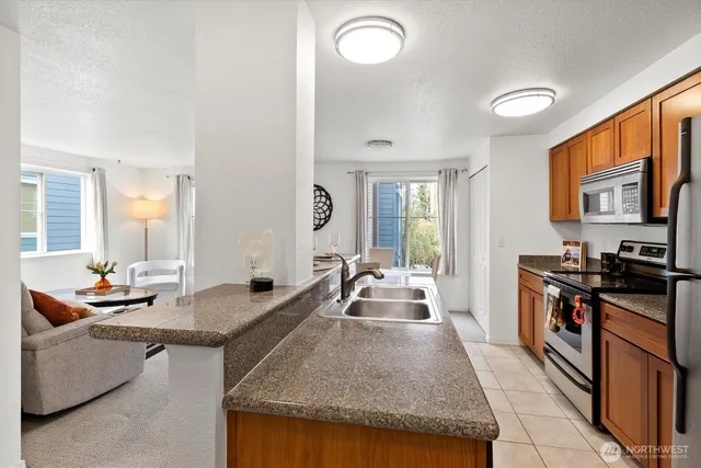 $274,950 | 300 10th Avenue, Unit B310, Seattle, WA 98122