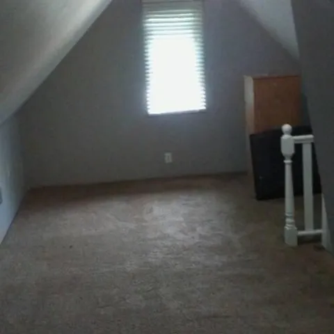 $1,500 | 520 West 44th Place, Unit 2FF, Chicago, IL 60609