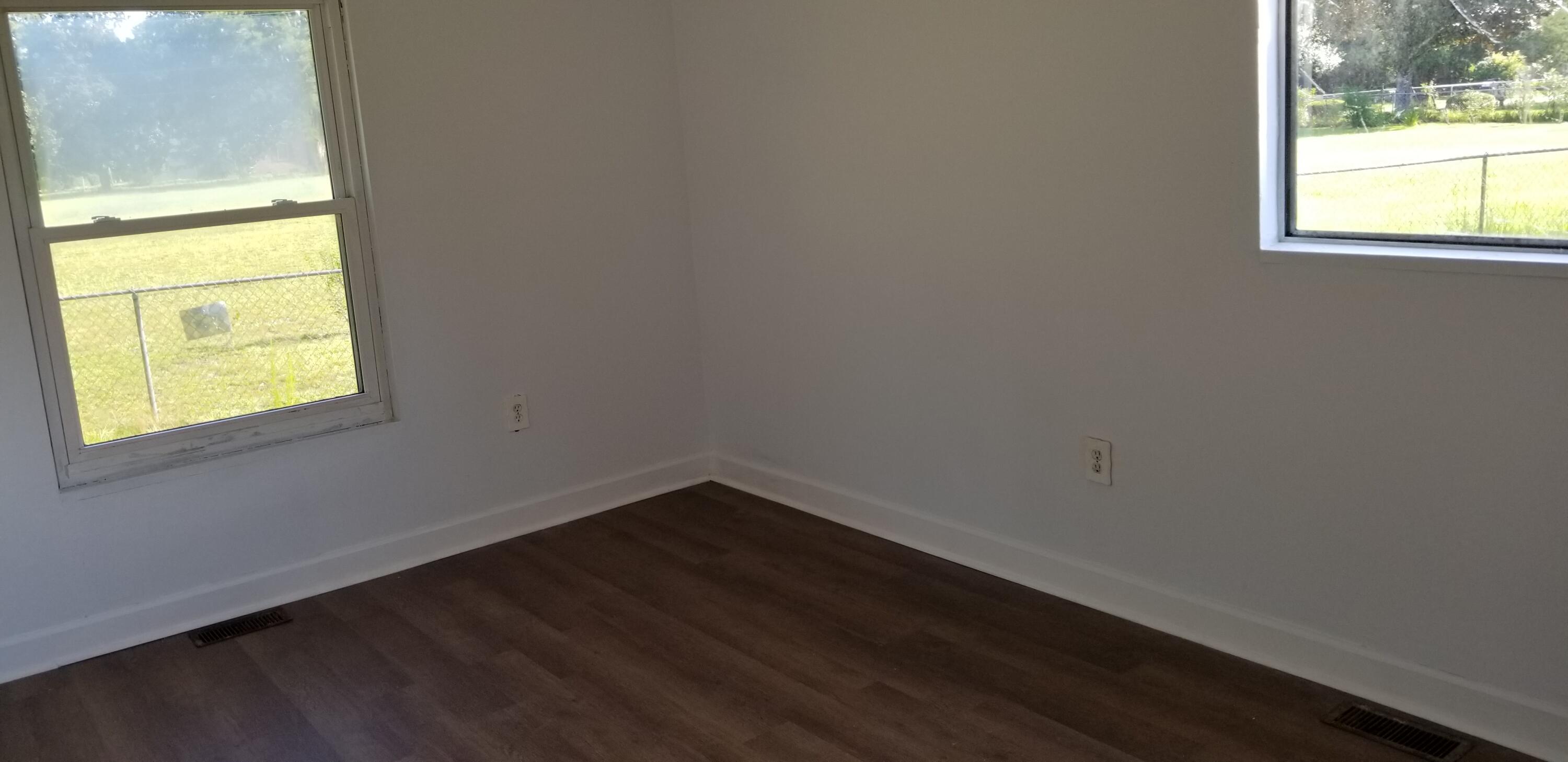 1375 Peurifoy Road Walterboro, SC 29488 - Photo 12 of 27 20250731_092438