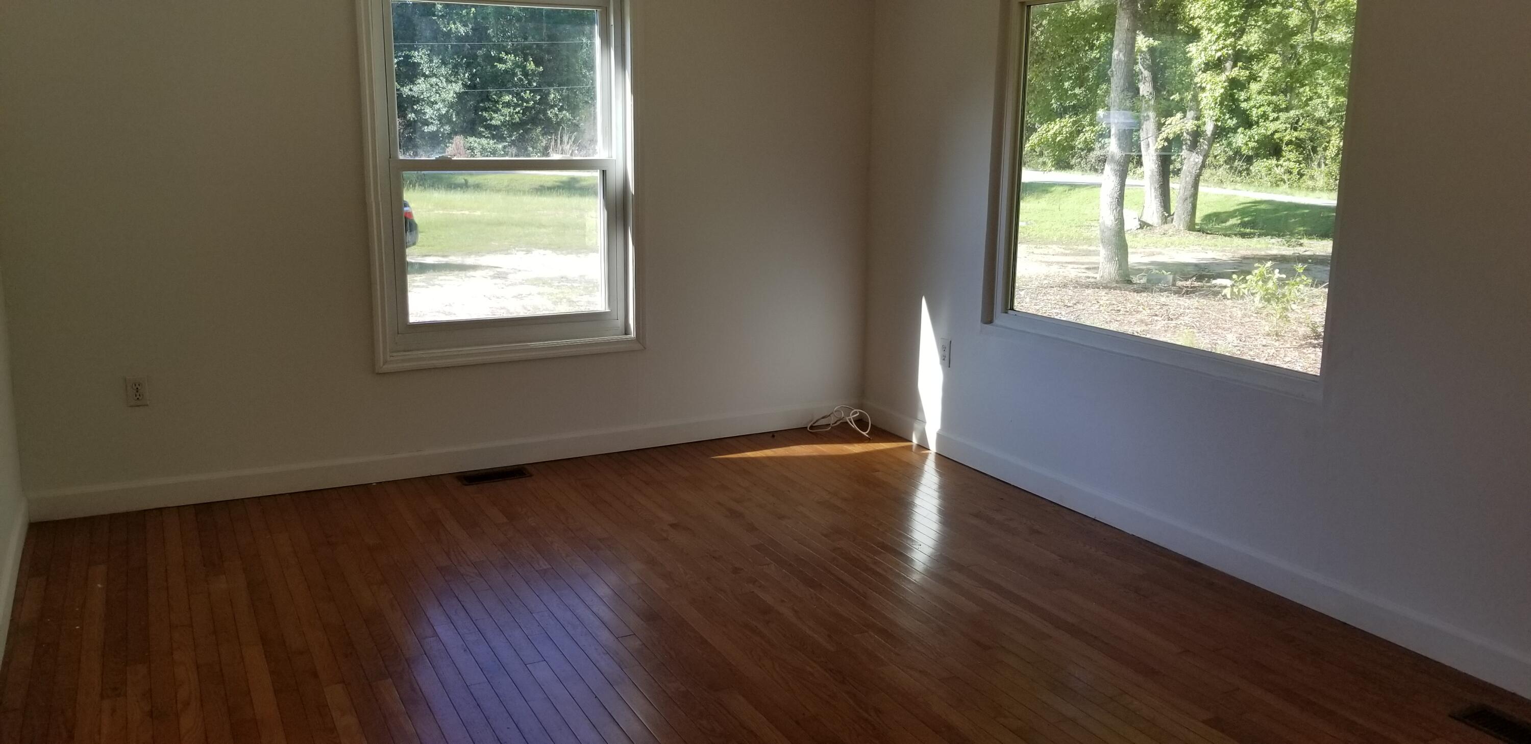 1375 Peurifoy Road Walterboro, SC 29488 - Photo 14 of 27 20250731_092538