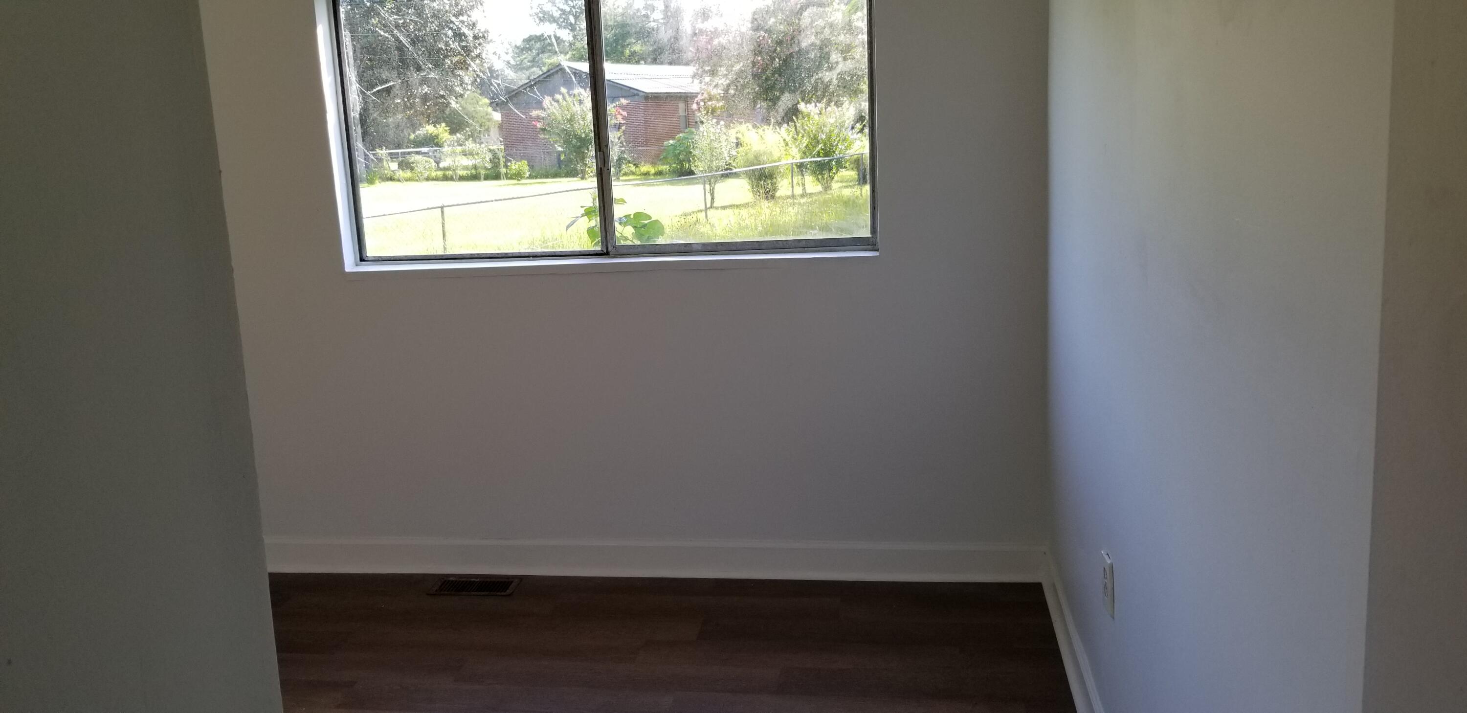 1375 Peurifoy Road Walterboro, SC 29488 - Photo 17 of 27 20250731_092434