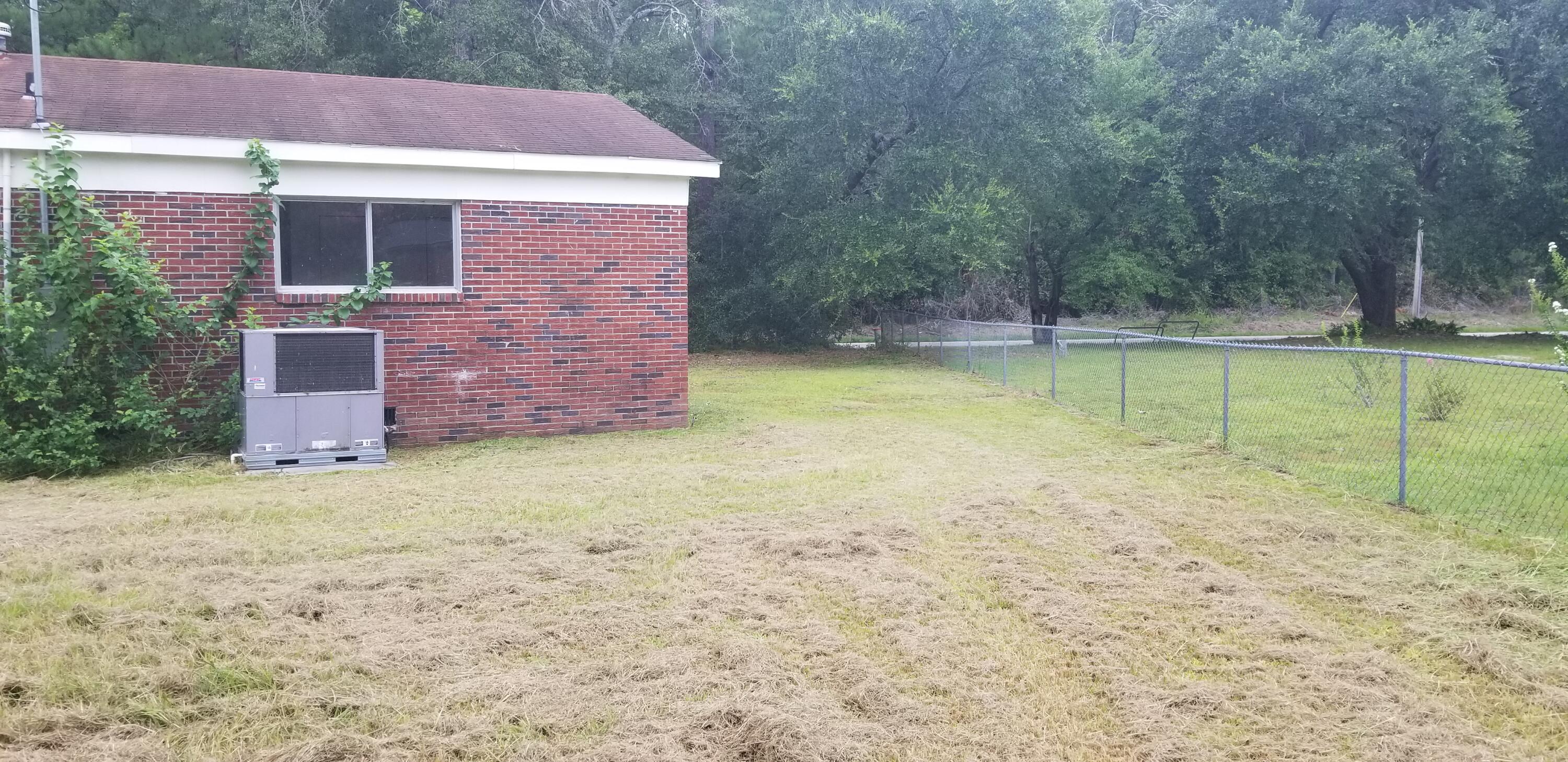 1375 Peurifoy Road Walterboro, SC 29488 - Photo 3 of 27 20250804_100648