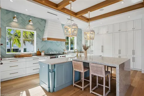 $17,999,000 | 187 10th Avenue South, Naples, FL 34102