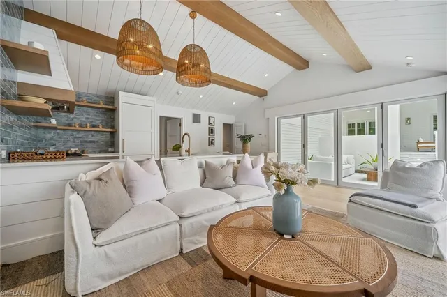 $17,999,000 | 187 10th Avenue South, Naples, FL 34102