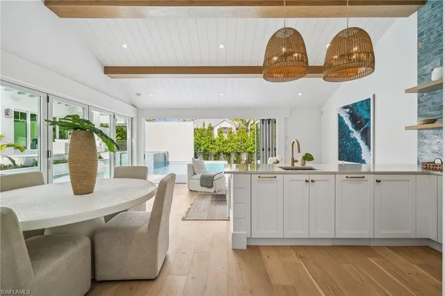 $17,999,000 | 187 10th Avenue South, Naples, FL 34102