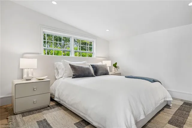 $17,999,000 | 187 10th Avenue South, Naples, FL 34102