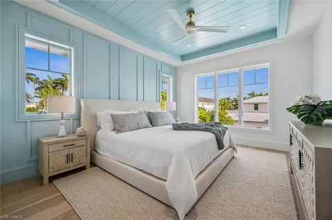 $17,999,000 | 187 10th Avenue South, Naples, FL 34102