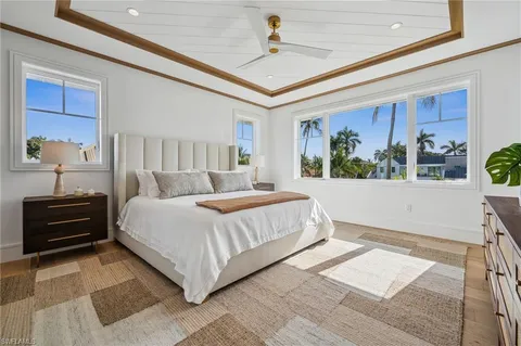 $17,999,000 | 187 10th Avenue South, Naples, FL 34102