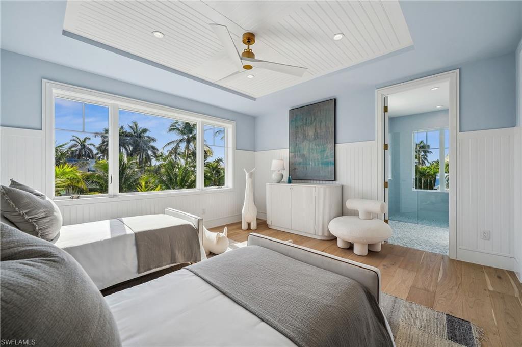 187 10th Avenue South Naples, FL 34102 - Photo 39 of 50 bedroom w/ full bath