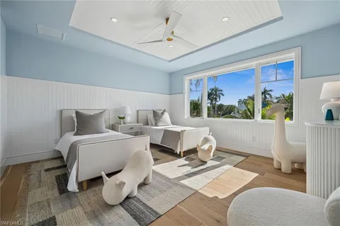 $17,999,000 | 187 10th Avenue South, Naples, FL 34102