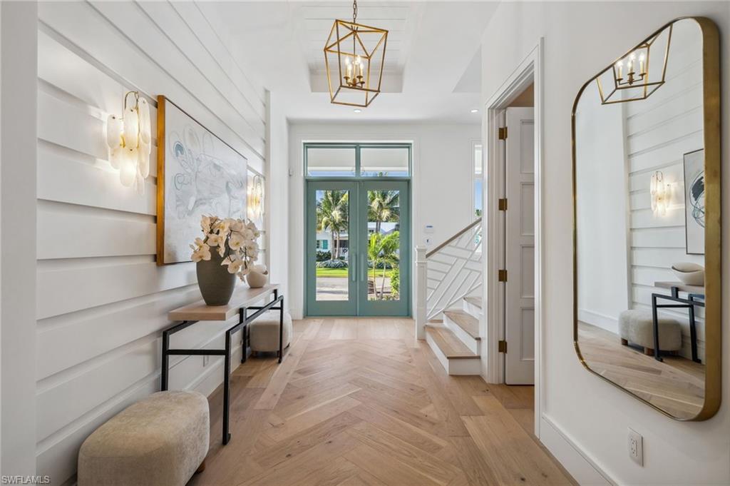 187 10th Avenue South Naples, FL 34102 - Photo 5 of 50 Foyer