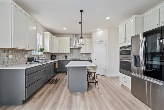 $3,500 | 16609 South Silo Bnd Drive, Lockport, IL 60441