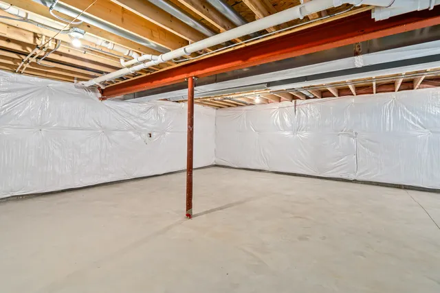 $3,500 | 16609 South Silo Bnd Drive, Lockport, IL 60441