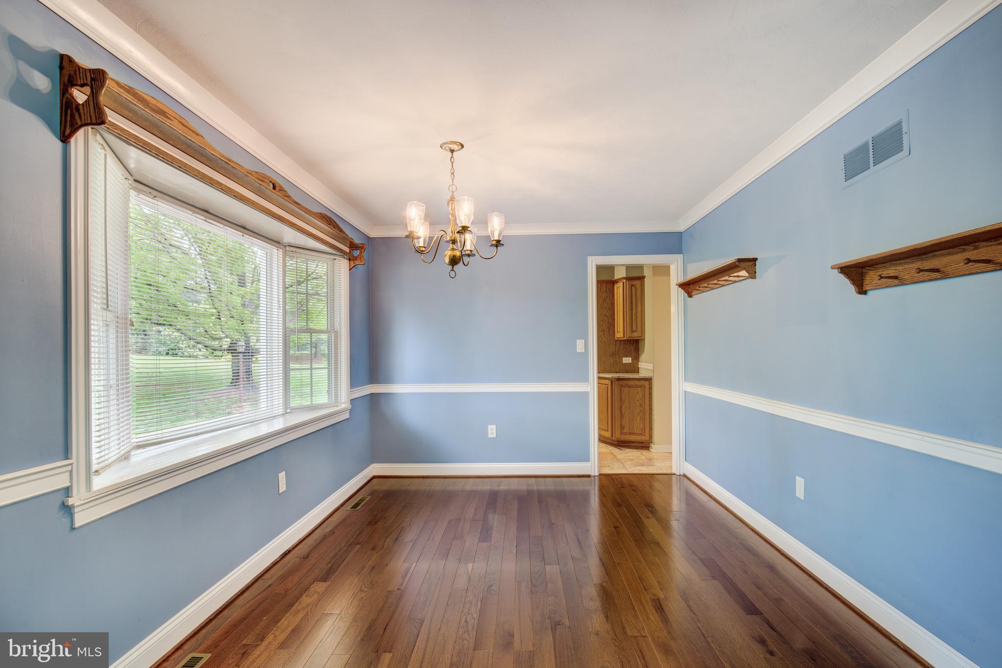 3111 Old Taneytown Road Westminster, MD 21158 - Photo 23 of 62 Dining Room