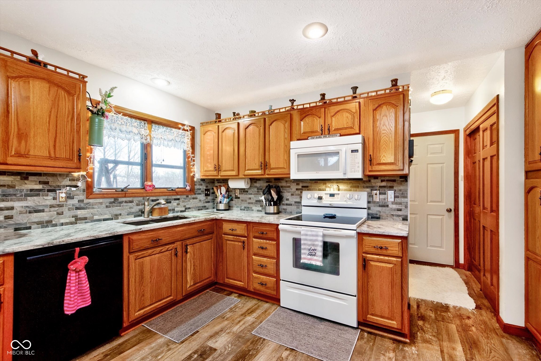 1918 Summer Place Anderson, IN 46012 - Photo 11 of 29