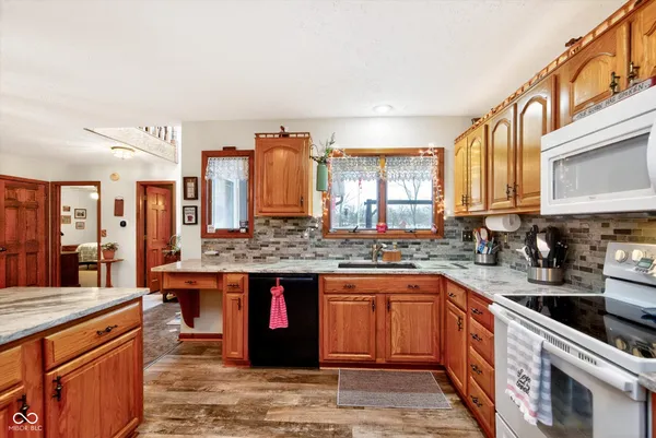 $259,900 | 1918 Summer Place, Anderson, IN 46012
