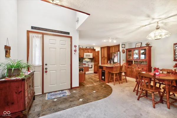 $259,900 | 1918 Summer Place, Anderson, IN 46012