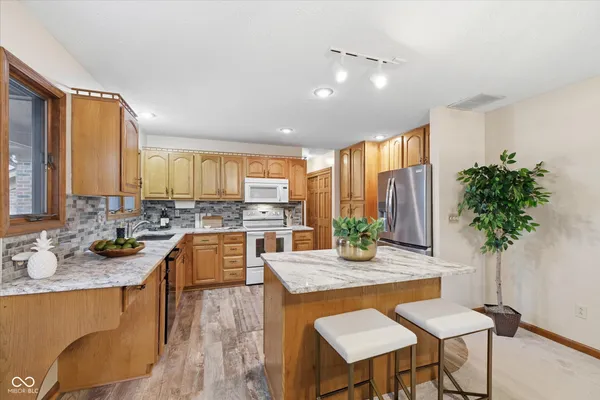 $249,900 | 1918 Summer Place, Anderson, IN 46012