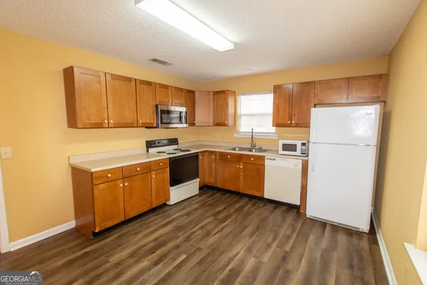 $1,400 | 1618 Drayton Lane, Unit B, Statesboro, GA 30461