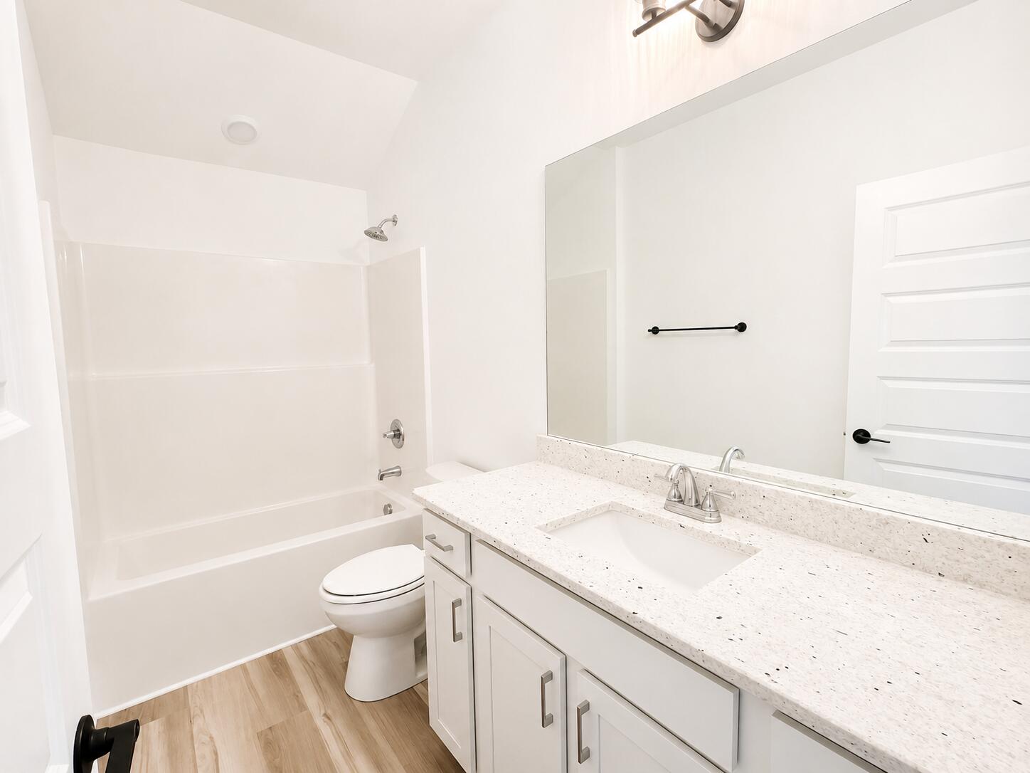 8021 Lemonade Street Chattanooga, TN 37421 - Photo 14 of 16 Lemonade-Guest bath 2