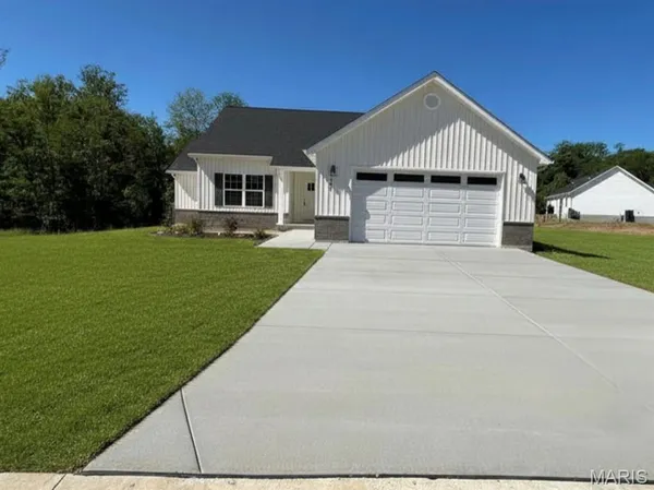 $342,500 | 841 Lake Hollow, Labadie, MO 63055