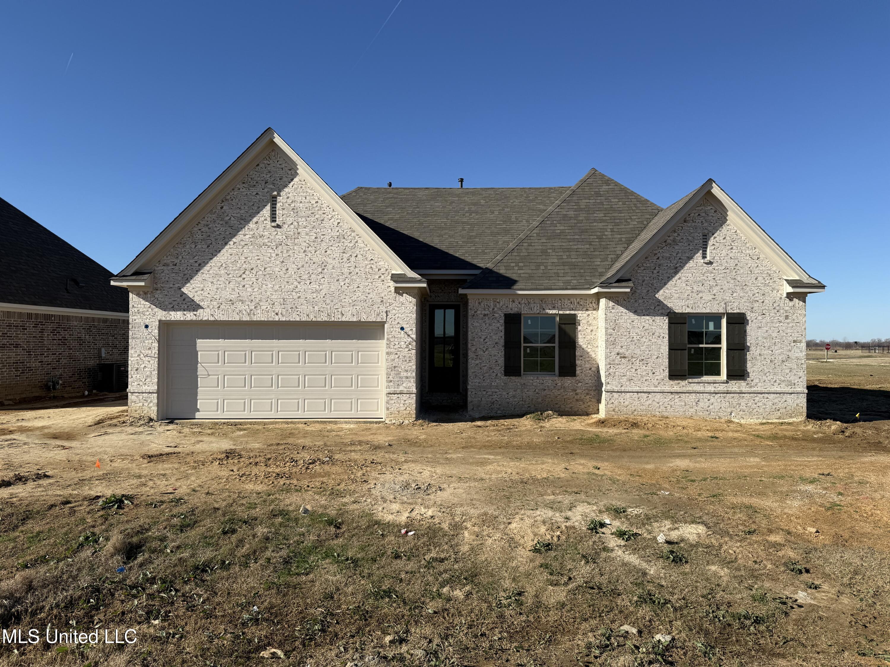 3105 School Loop Rd Lake Lake Cormorant, MS 38641 - Photo 1 of 1 IMG_3176