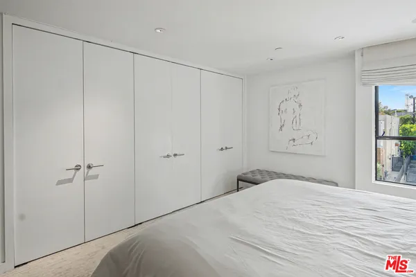 $8,450 | 720 Huntley Drive, Unit 202, West Hollywood, CA 90069