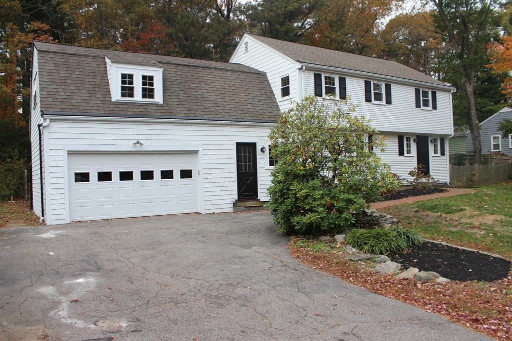 4 Pioneer Road Hingham, MA 02043 - Photo 2 of 20 Gallery Image 2