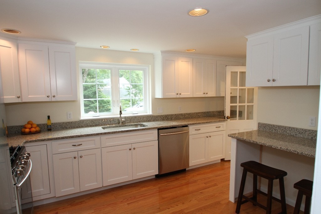 4 Pioneer Road Hingham, MA 02043 - Photo 4 of 20 Gallery Image 4